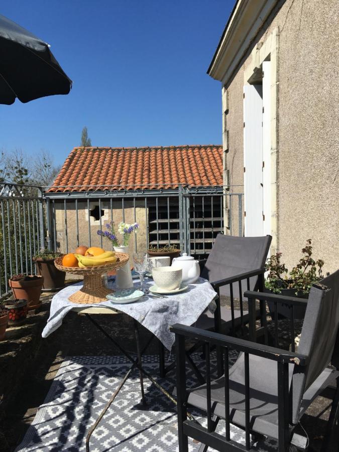 La Maison Haute Tigné Екстериор снимка