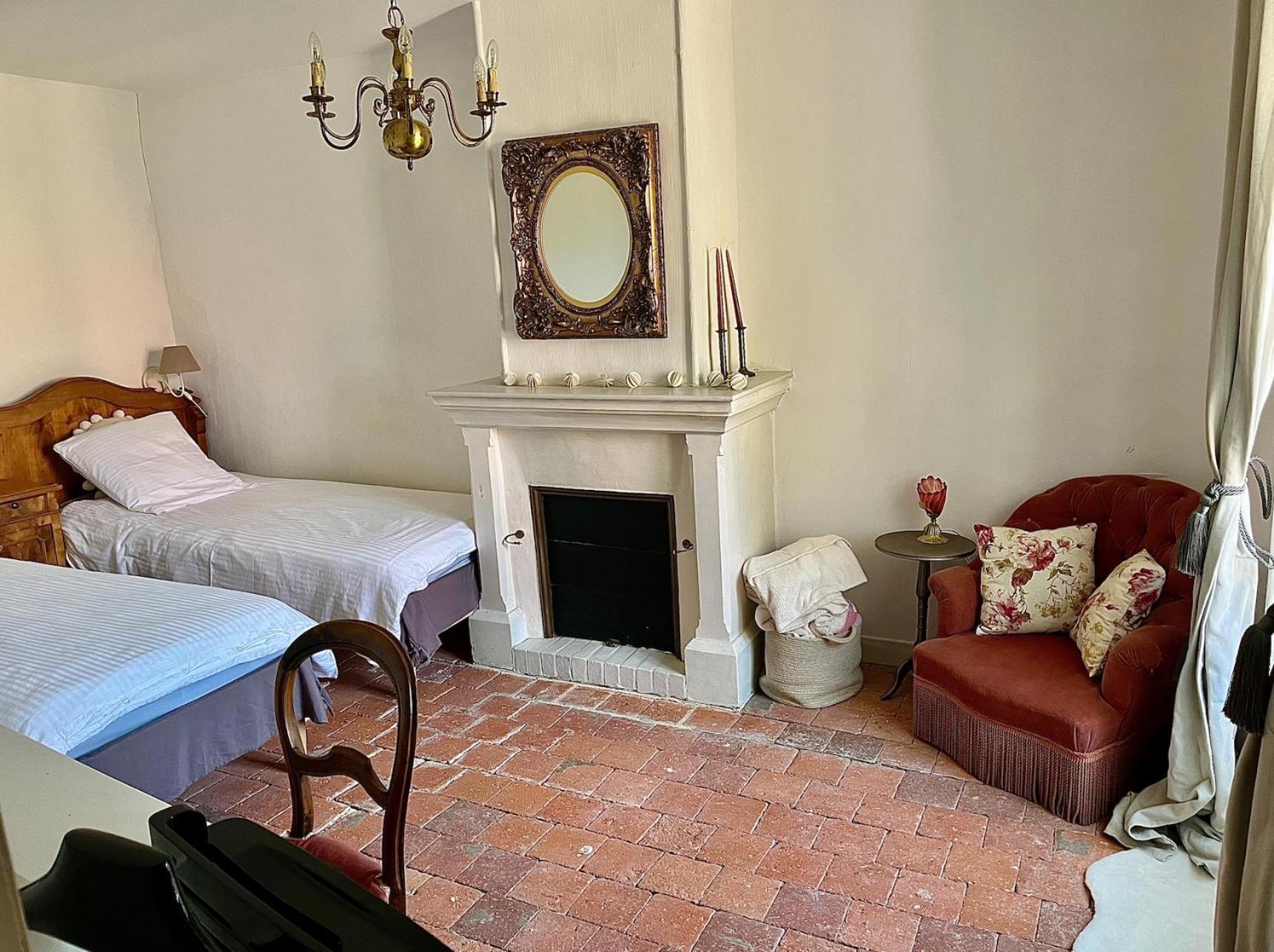 La Maison Haute Tigné Екстериор снимка