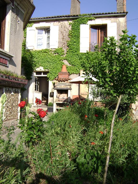 La Maison Haute Tigné Екстериор снимка